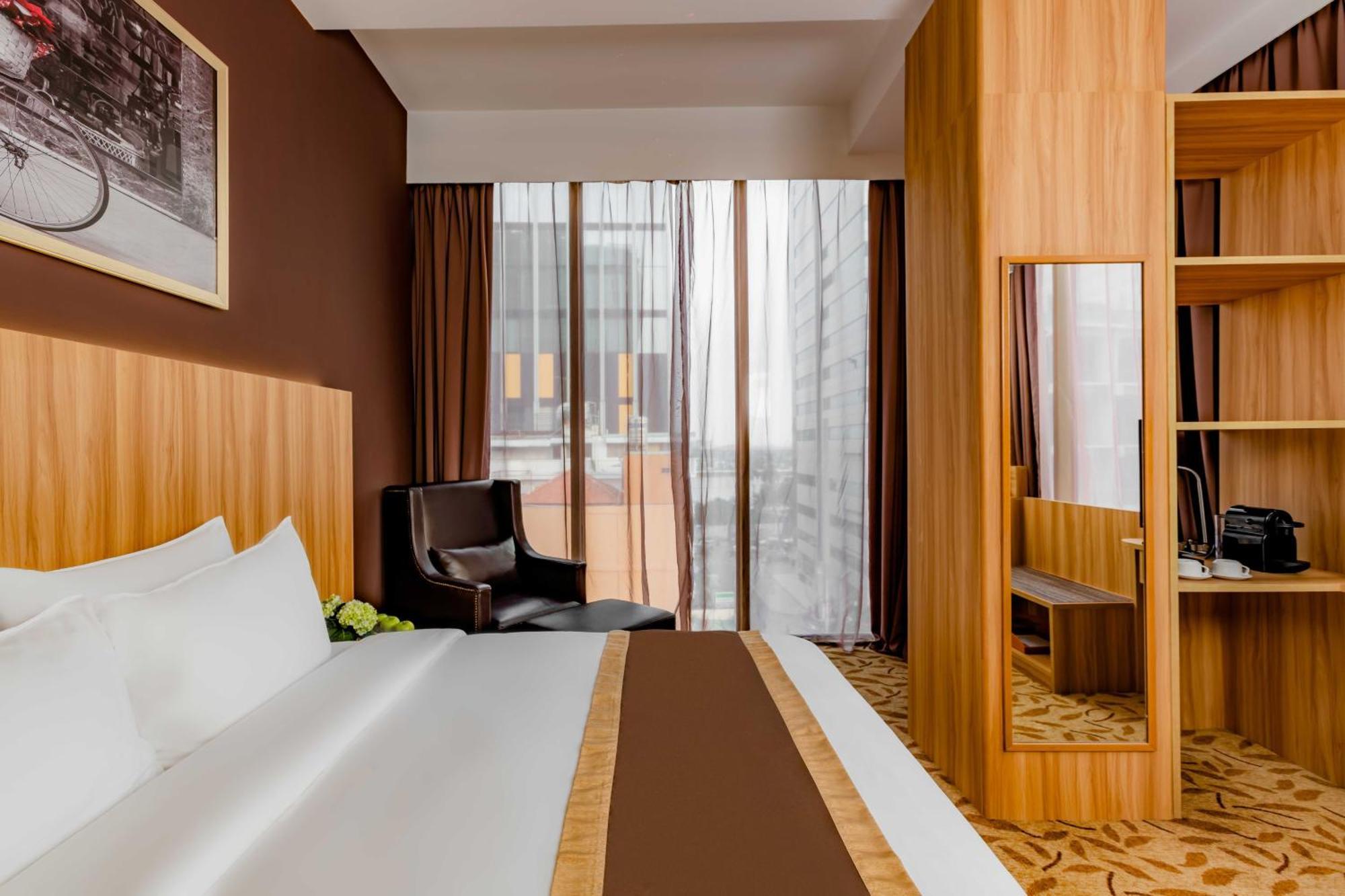 Hotel Bay 4*